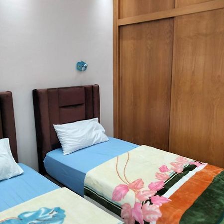 Appartement Meuble Bien Situe A Agadir Bagian luar foto