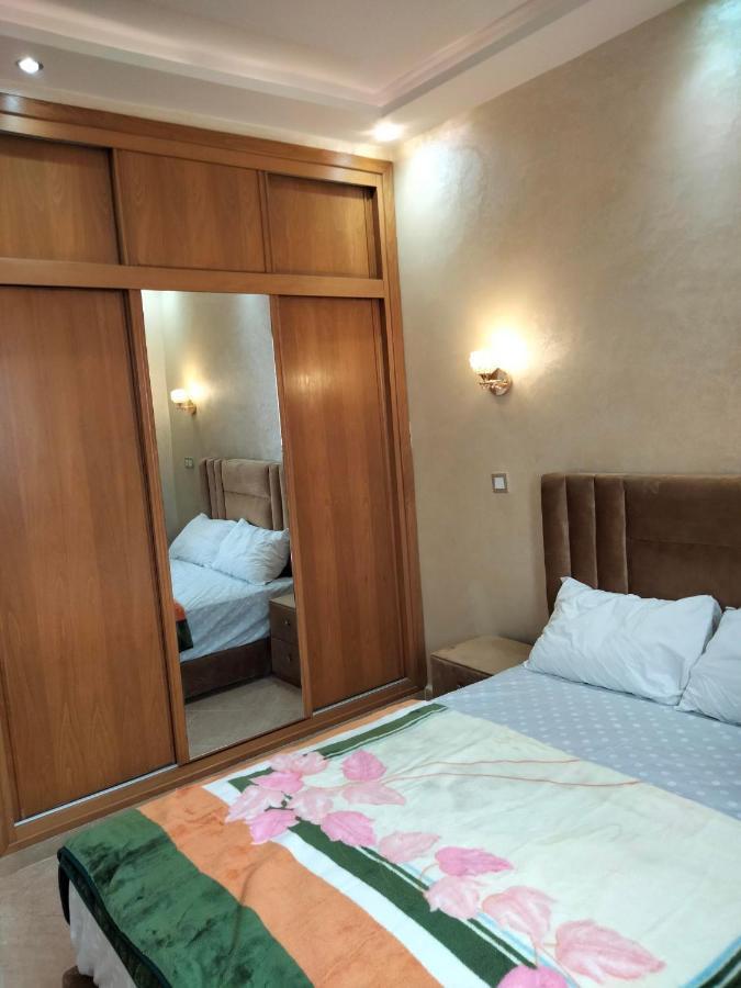 Appartement Meuble Bien Situe A Agadir Bagian luar foto